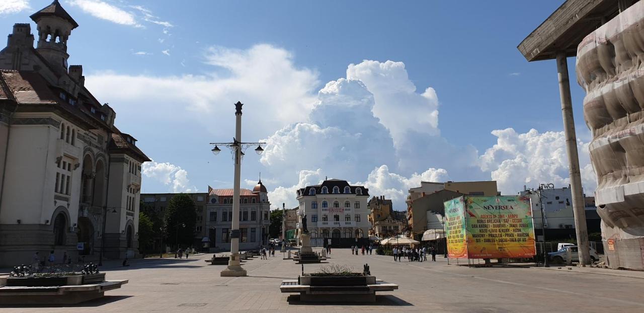 Piata Ovidiu Square Apartment Constanta Exterior photo